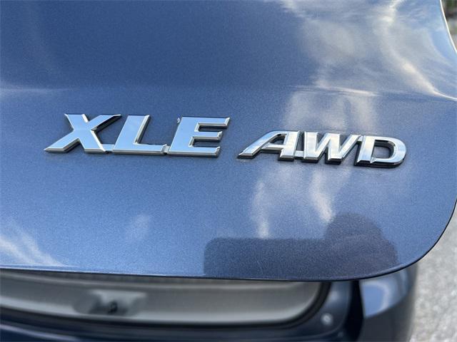 used 2018 Toyota Highlander car, priced at $20,981