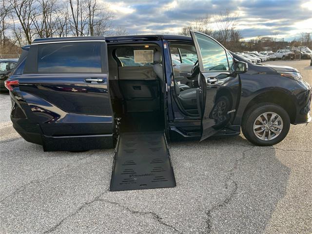 used 2022 Toyota Sienna car, priced at $62,981