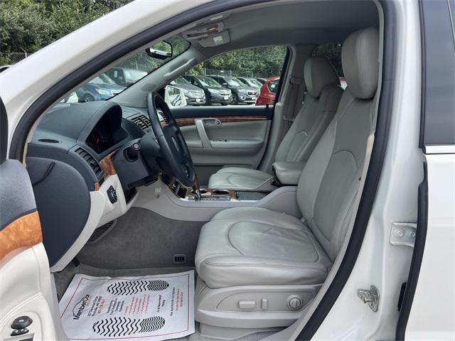 used 2009 Saturn Outlook car, priced at $6,981