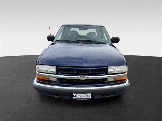 used 2002 Chevrolet S-10 car, priced at $5,800