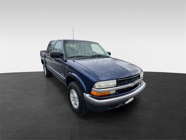 used 2002 Chevrolet S-10 car, priced at $7,400