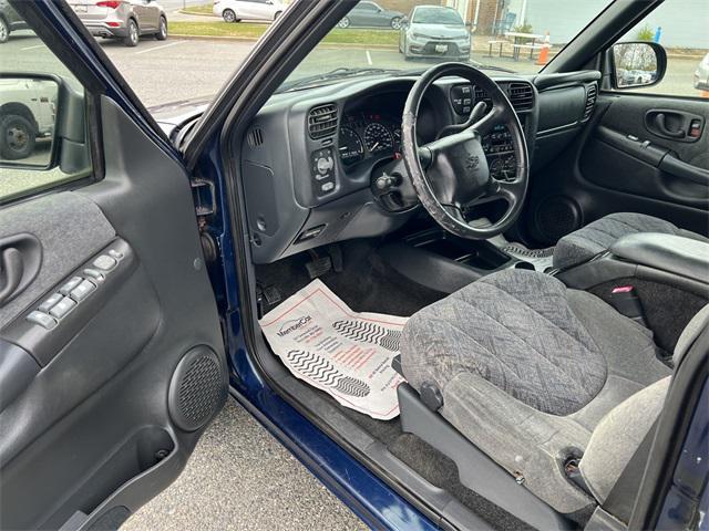 used 2002 Chevrolet S-10 car, priced at $5,800