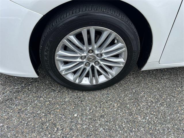 used 2013 Lexus ES 350 car, priced at $17,981