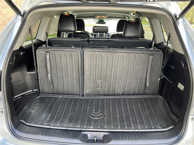 used 2017 Toyota Highlander car, priced at $14,581