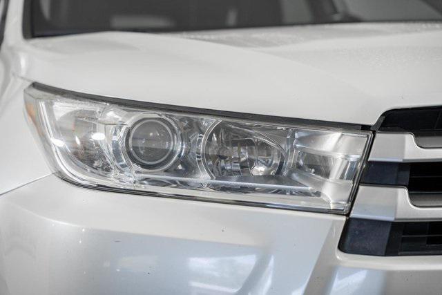 used 2019 Toyota Highlander car, priced at $16,500