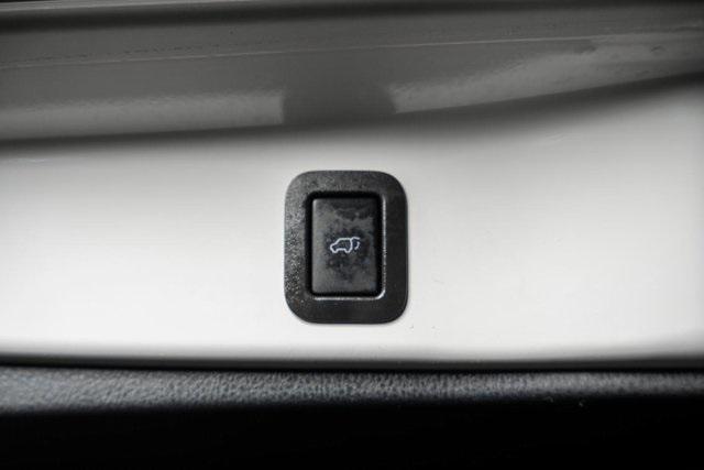 used 2019 Toyota Highlander car, priced at $16,500