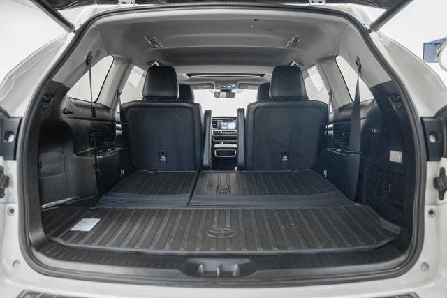 used 2019 Toyota Highlander car, priced at $16,500