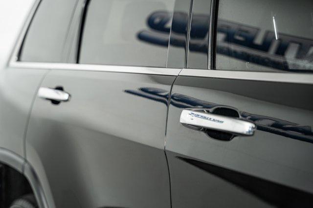 used 2022 Jeep Grand Cherokee car, priced at $25,929