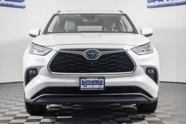 used 2021 Toyota Highlander Hybrid car, priced at $28,995