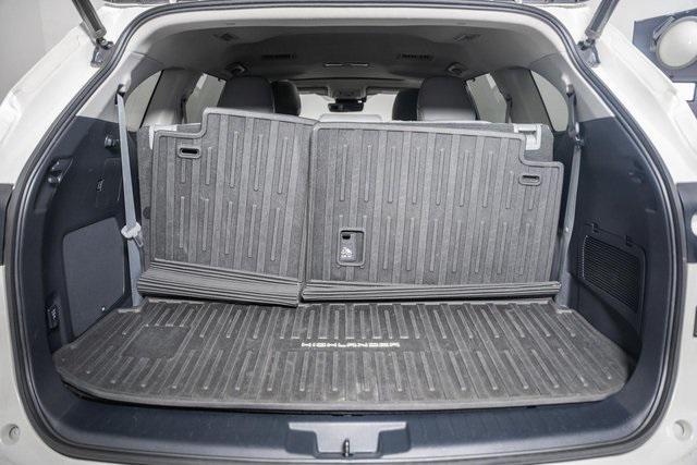 used 2021 Toyota Highlander Hybrid car, priced at $28,995