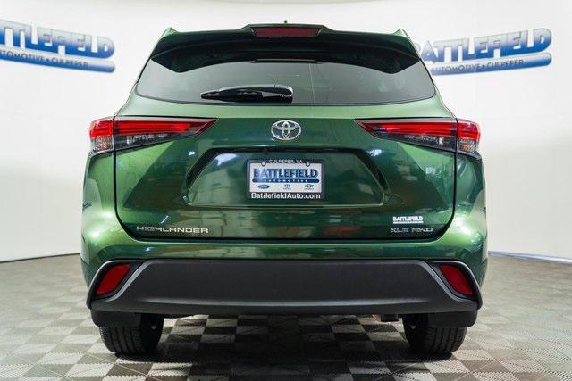 used 2024 Toyota Highlander car, priced at $43,995