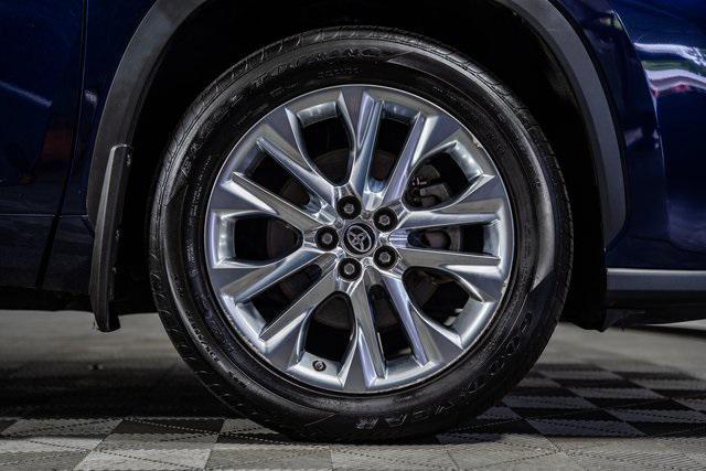 used 2021 Toyota Highlander car, priced at $31,852