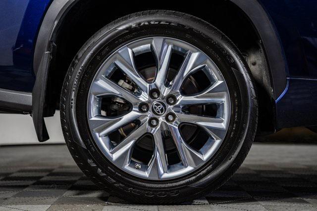 used 2021 Toyota Highlander car, priced at $31,852
