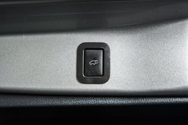 used 2019 Toyota Highlander car, priced at $32,500