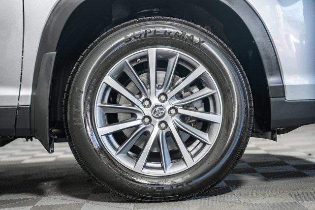 used 2019 Toyota Highlander car, priced at $32,500