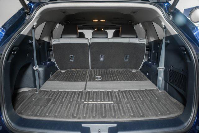 used 2020 Toyota Highlander Hybrid car, priced at $29,994
