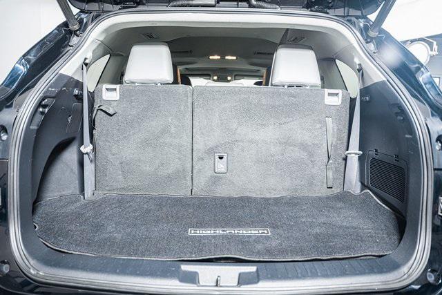 used 2020 Toyota Highlander car, priced at $23,995