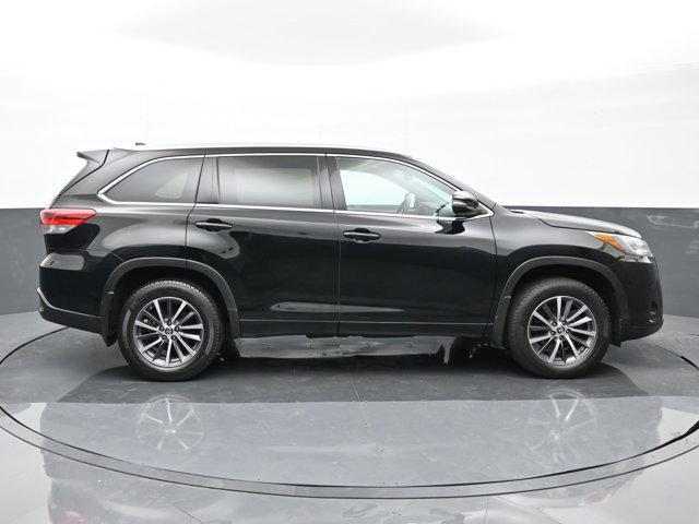 used 2017 Toyota Highlander car, priced at $21,895