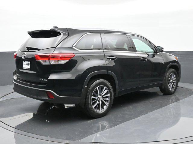 used 2017 Toyota Highlander car, priced at $21,895