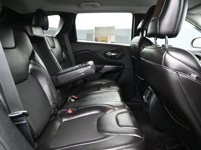 used 2019 Jeep Cherokee car, priced at $15,895