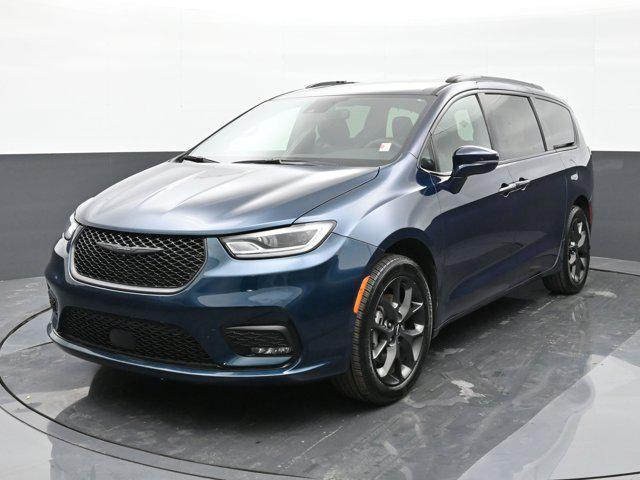 used 2022 Chrysler Pacifica car, priced at $32,895