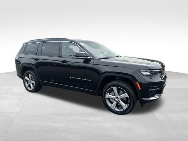 new 2025 Jeep Grand Cherokee L car, priced at $49,652