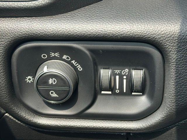 new 2025 Ram 1500 car, priced at $58,221
