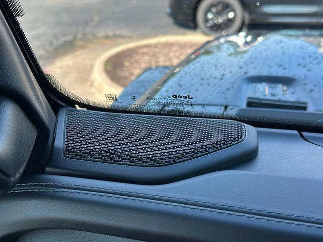 new 2025 Jeep Wrangler car, priced at $53,433