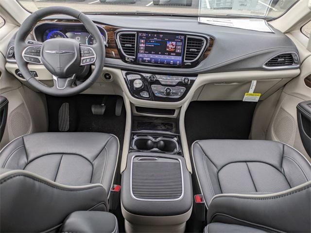new 2024 Chrysler Pacifica car, priced at $48,887