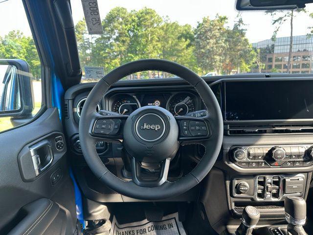 new 2025 Jeep Gladiator car, priced at $46,418