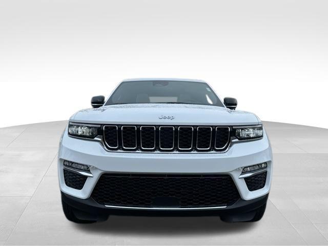new 2025 Jeep Grand Cherokee car, priced at $42,867