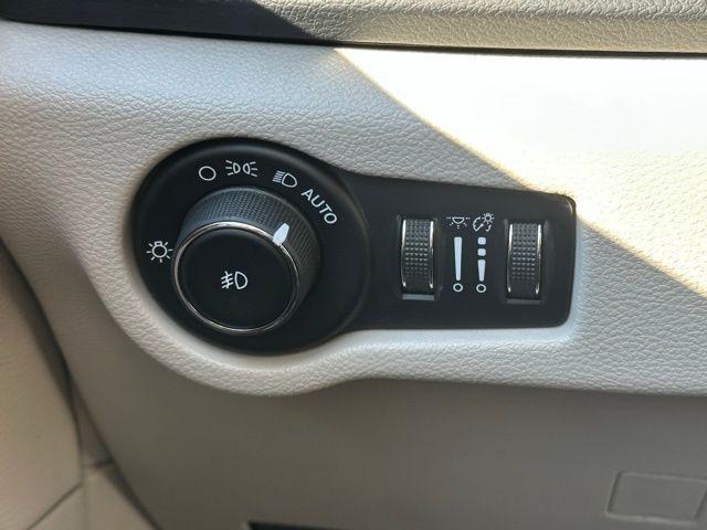 used 2017 Chrysler Pacifica car, priced at $12,000