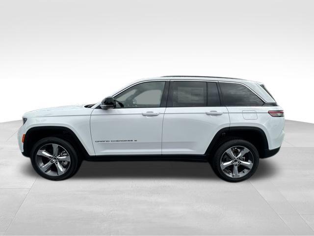 new 2025 Jeep Grand Cherokee car, priced at $49,630