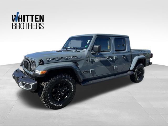 new 2025 Jeep Gladiator car, priced at $44,180