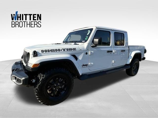 new 2025 Jeep Gladiator car, priced at $45,062