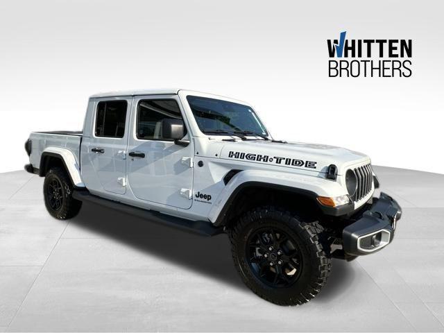 new 2025 Jeep Gladiator car, priced at $45,828