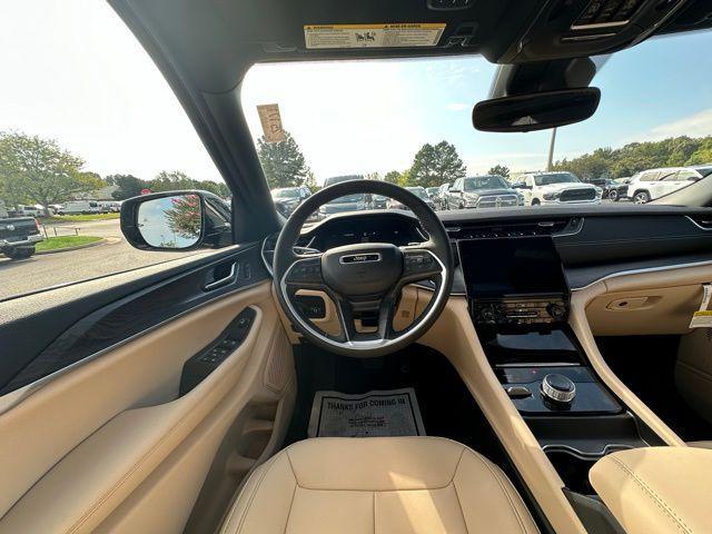 new 2025 Jeep Grand Cherokee L car, priced at $52,216