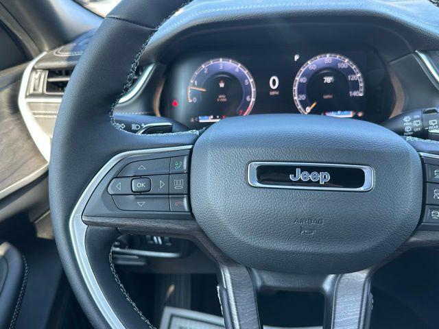 new 2025 Jeep Grand Cherokee car, priced at $42,658