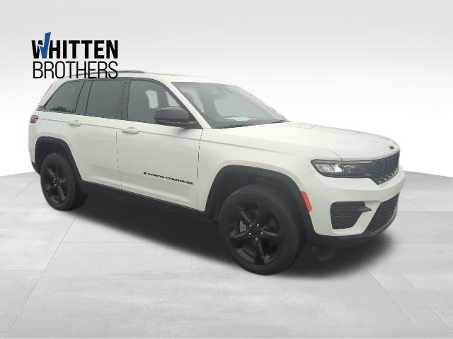 used 2023 Jeep Grand Cherokee car, priced at $35,290