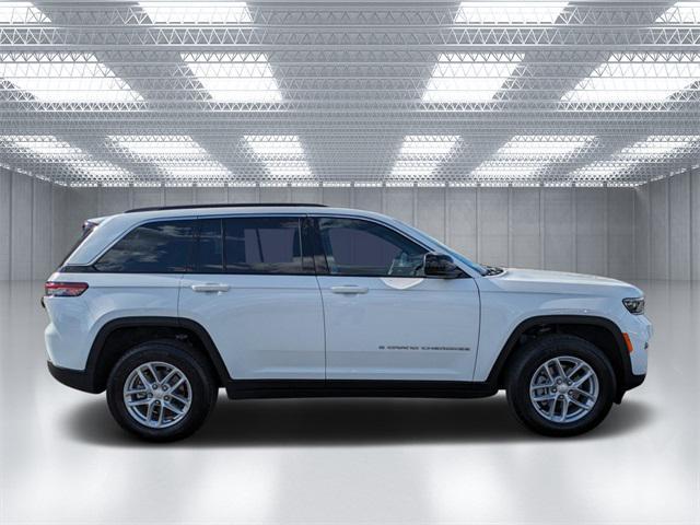 new 2024 Jeep Grand Cherokee car, priced at $44,375