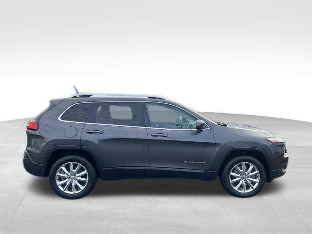 used 2015 Jeep Cherokee car, priced at $16,490