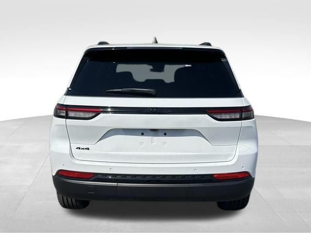 new 2025 Jeep Grand Cherokee car, priced at $42,283
