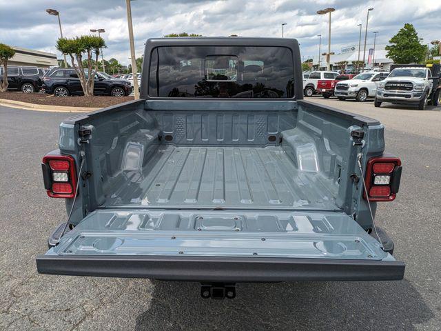 new 2024 Jeep Gladiator car, priced at $43,324