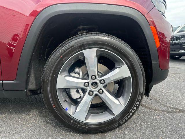 new 2025 Jeep Grand Cherokee car, priced at $50,166