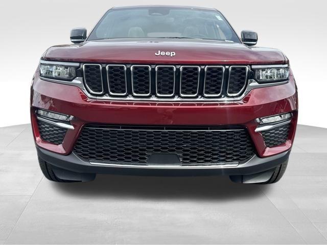 new 2025 Jeep Grand Cherokee car, priced at $50,166