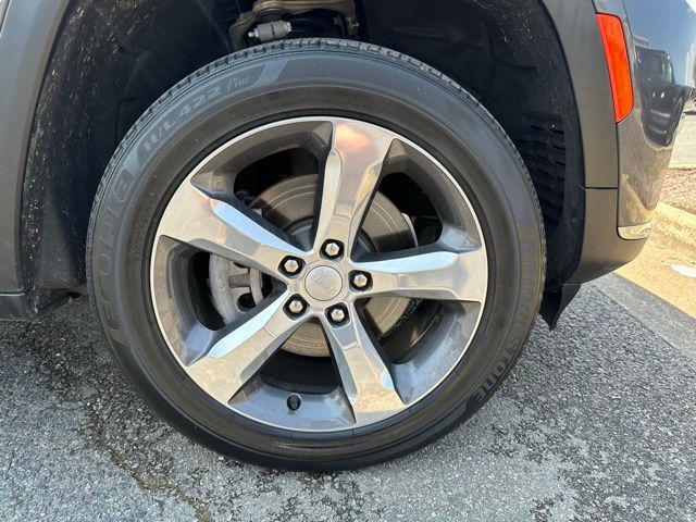 used 2021 Jeep Grand Cherokee L car, priced at $29,590
