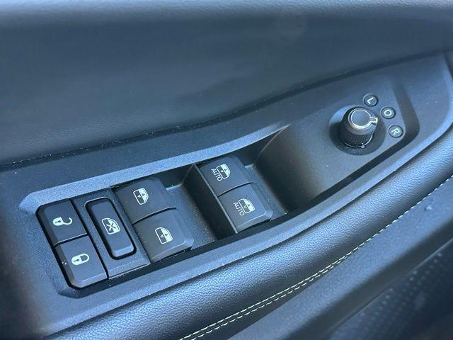 used 2023 Jeep Grand Cherokee car, priced at $35,000