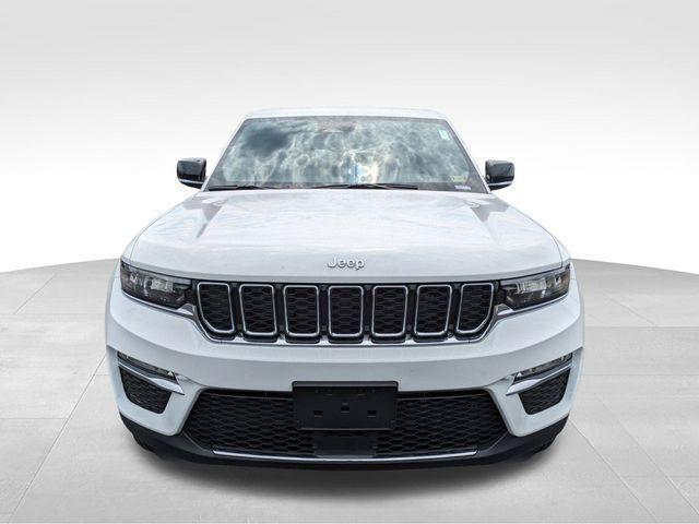 new 2024 Jeep Grand Cherokee car, priced at $39,944