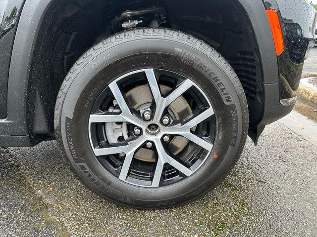 new 2025 Jeep Grand Cherokee L car, priced at $44,389