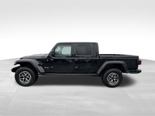 new 2025 Jeep Gladiator car, priced at $51,820
